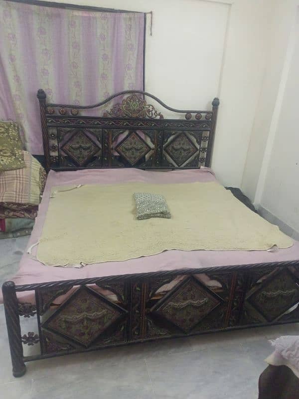 Iron Bed King Size 0