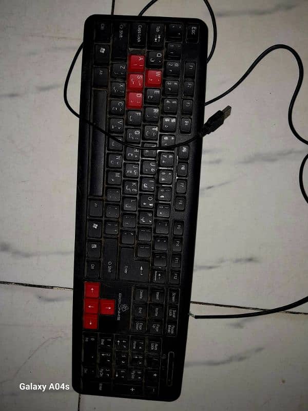 gaming keyboard in good condition 0