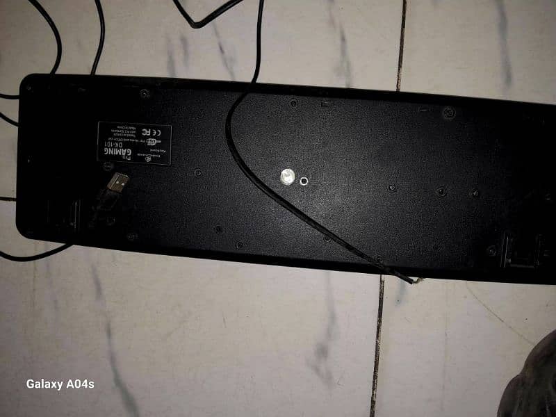 gaming keyboard in good condition 1