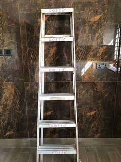 Almunium ladder 5 steps (7 feet)