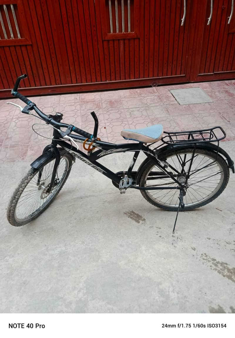 A Used bicycle (Ph: No. 03215743043) 1