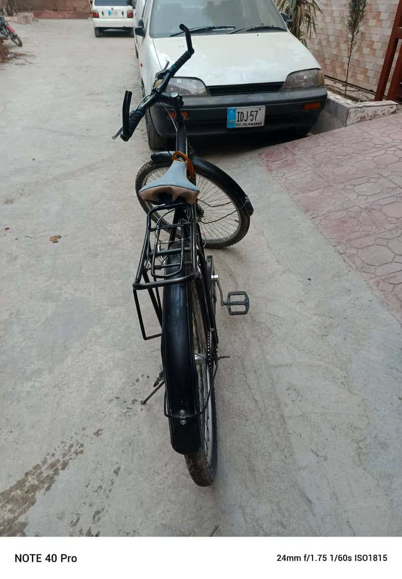 A Used bicycle (Ph: No. 03215743043) 2