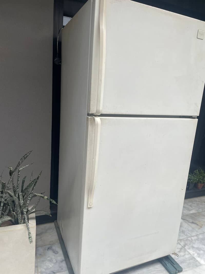 Whirlpool Fridge USA made 500cubic Feet 0