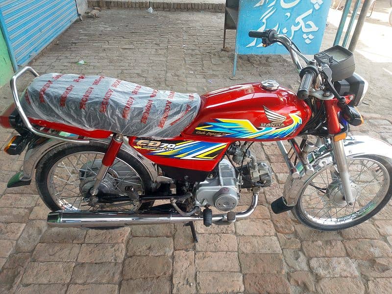 Honda CD 70. Model 21. Fresh Motorcycle. For Sale. 1