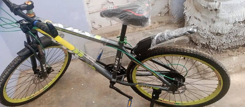 XMX  bicycle only one month use 2