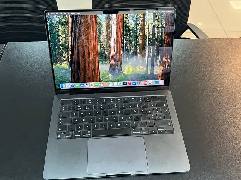 MacBook M3 Pro 18GB 1TB 14 inch 2024 M3 M2 M1 0