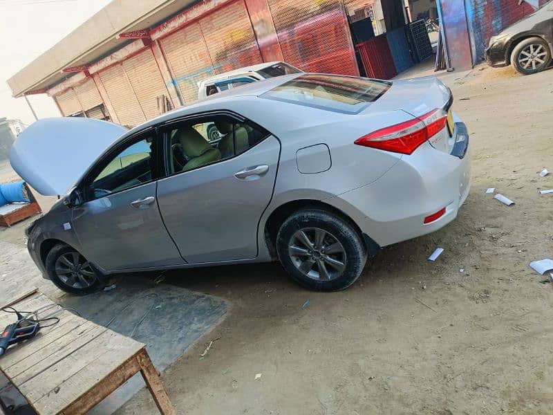 Toyota Corolla Altis 2016 1