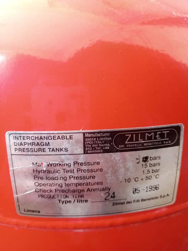 air compressor or pressure tank 0