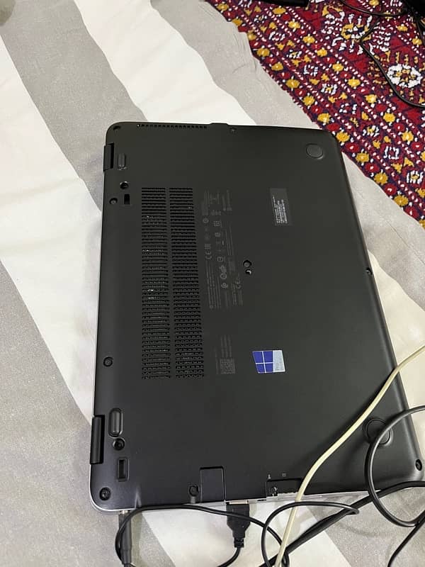 HP EliteBook 840 G3 0