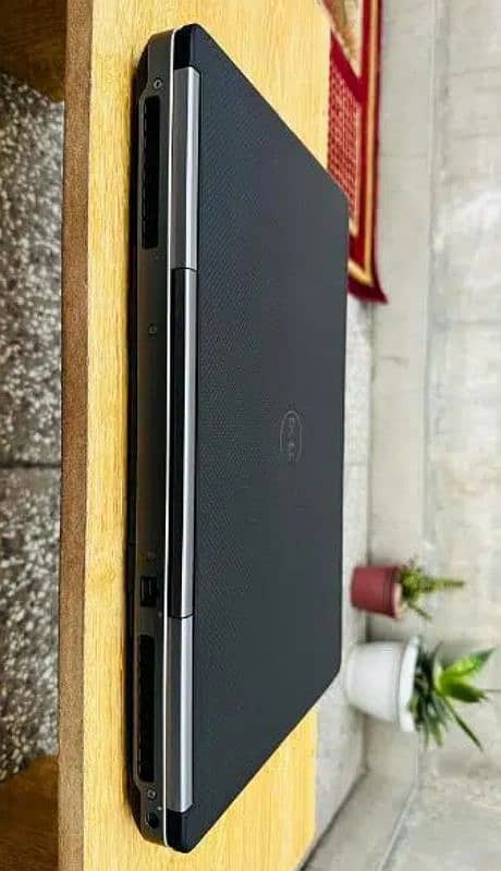 Dell Precision 7720 Full new genius condition urgently for sale 1