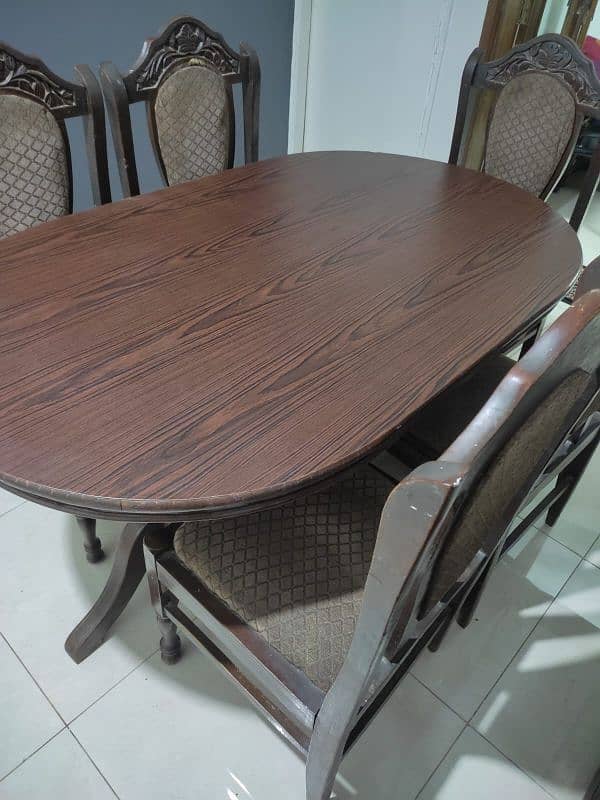 Dining table chairs  4k and with table 12k 3