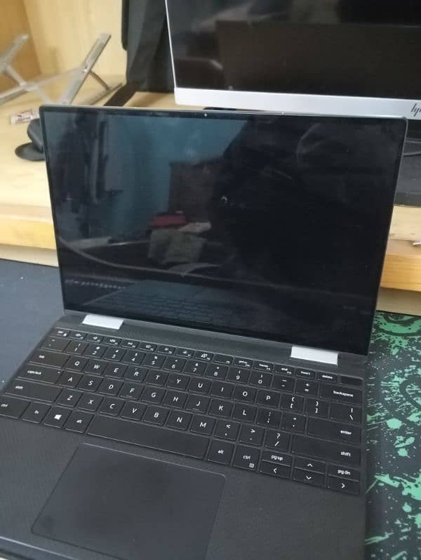 DELL XPS 13  2-in-1 | Core i7 10 gen | 16GB RAM | 256GB SSD 0