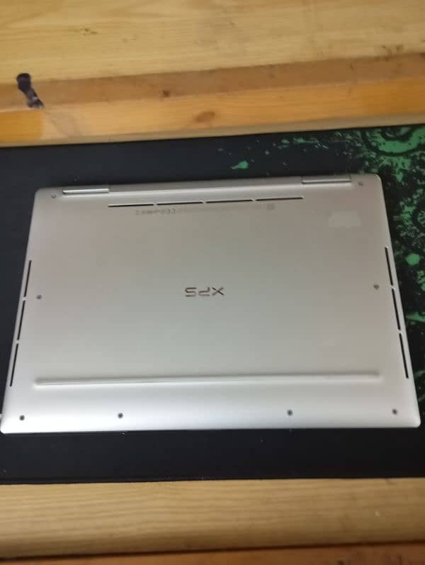 DELL XPS 13  2-in-1 | Core i7 10 gen | 16GB RAM | 256GB SSD 1