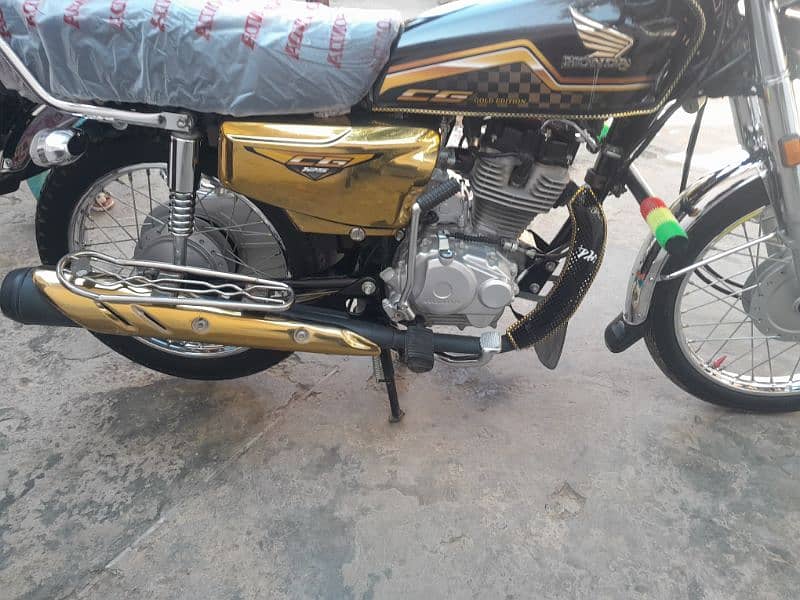 2024 model 125 self start 3