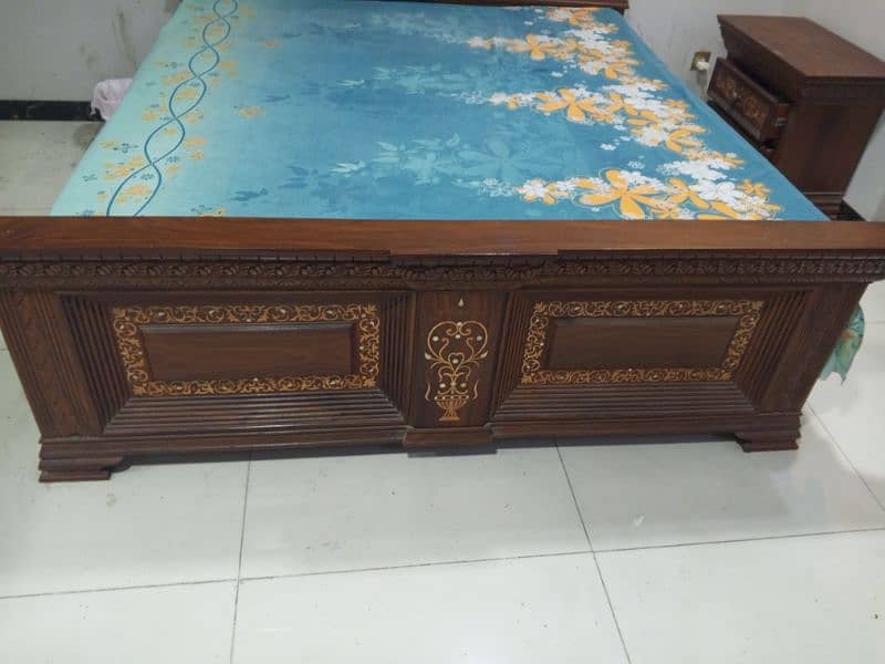 King Size Chinioti Bed Along With Side Tables and Dressing Table . 4