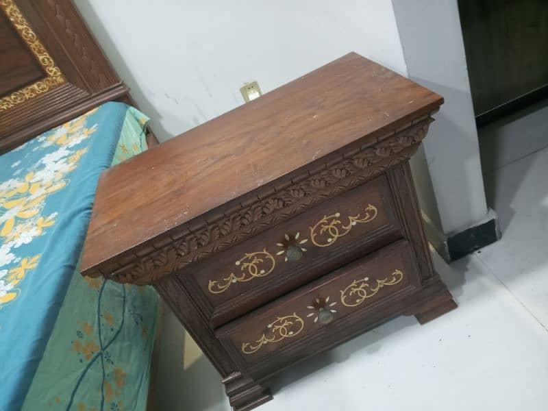 King Size Chinioti Bed Along With Side Tables and Dressing Table . 7