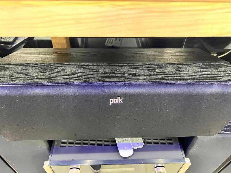 polk audio center speaker 0