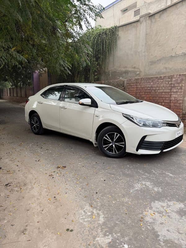 Toyota Corolla (GLI) 2017 - Excellent Condition 3