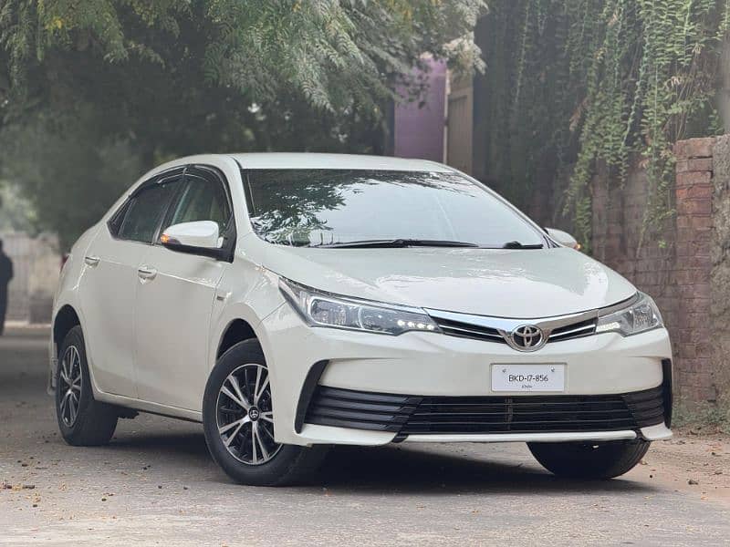 Toyota Corolla (GLI) 2017 - Excellent Condition 4