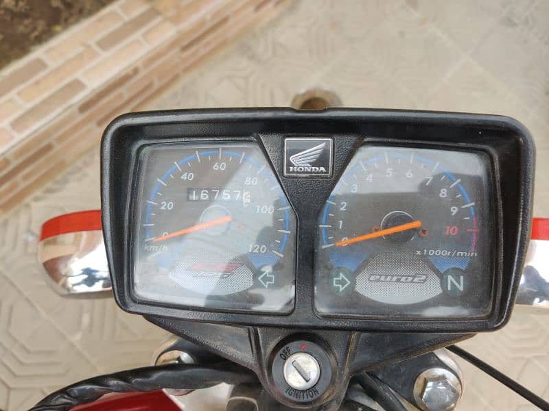 Honda 125 special edition 5 gear contact number 03190409233 call me 3