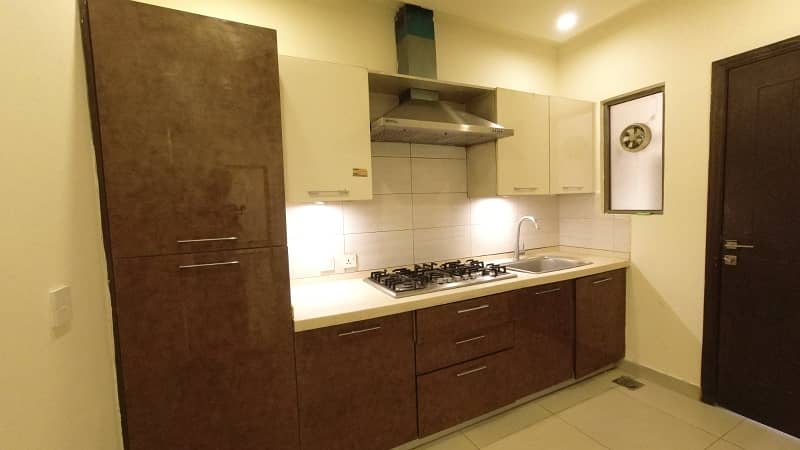 4 Bedroom'S Duplex Apartment For Sale In Zarkon Heights 13