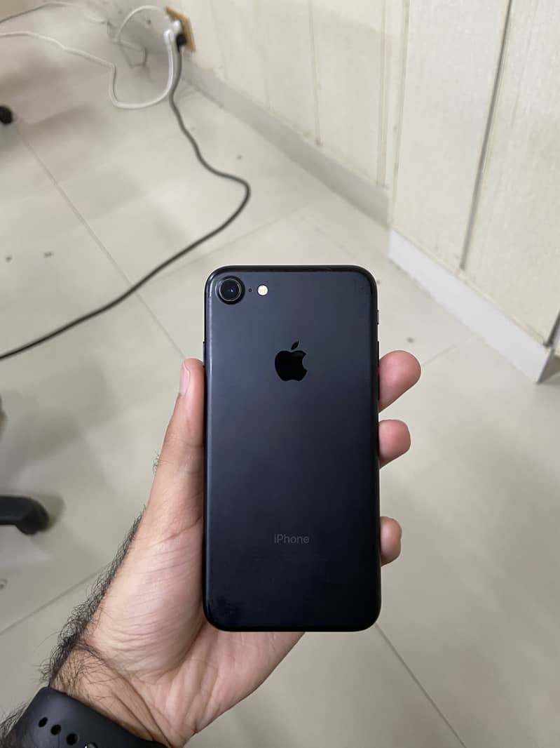 iPhone 7 Matte black 32gb 0