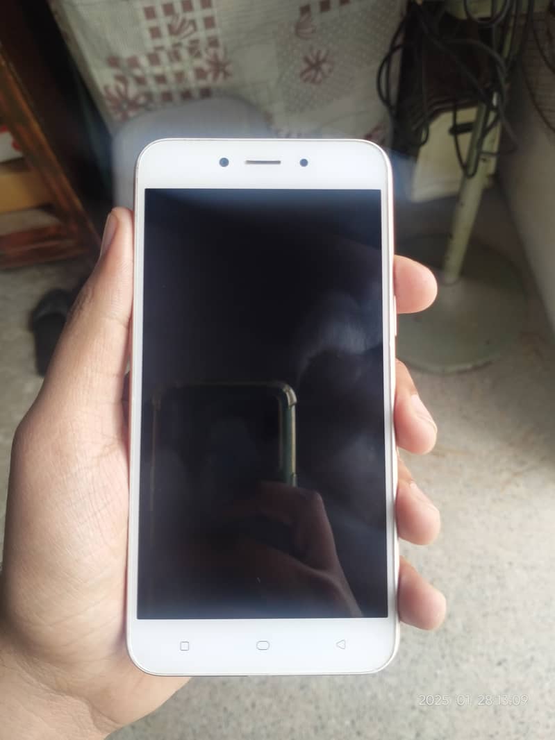 Oppo a71 10/10 condition dual sim pta approved 2-16 GB with Box 3