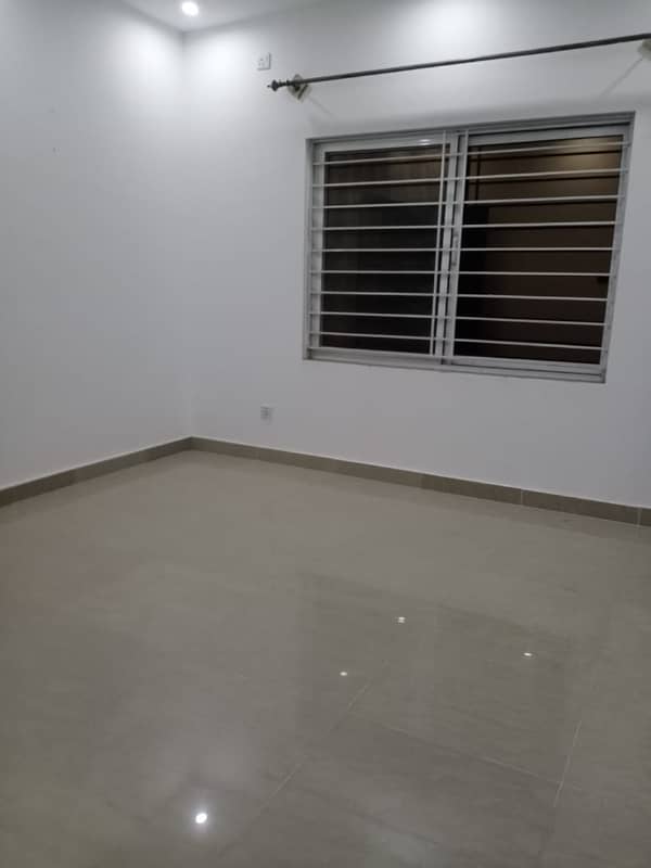 Pha 2 Bedroom Fully Renovated Apartment For sale In G11 2