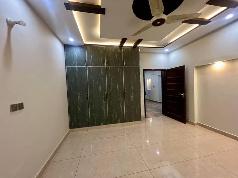 10 MARLA HOT LOCATION OWNER BUILT HOUSE FOR SALE IN CANAL GARDEN NEAR BAHRIA TOWN LAHORE 7