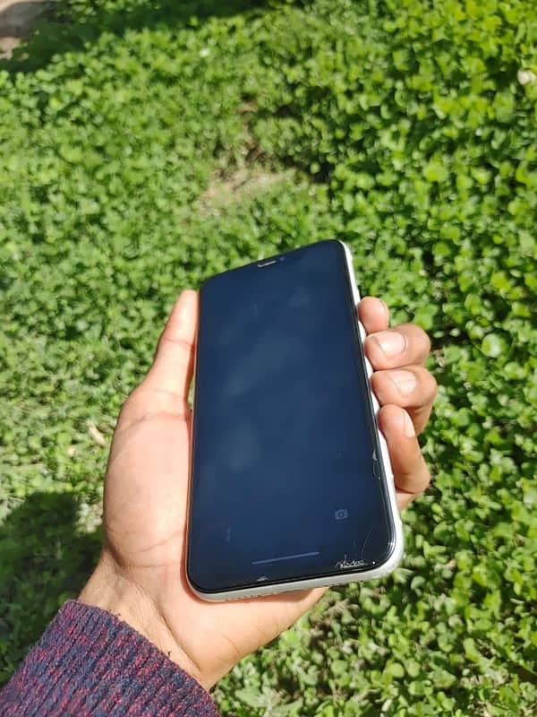 iPhone XR non-PTA good condition exchange possible 1