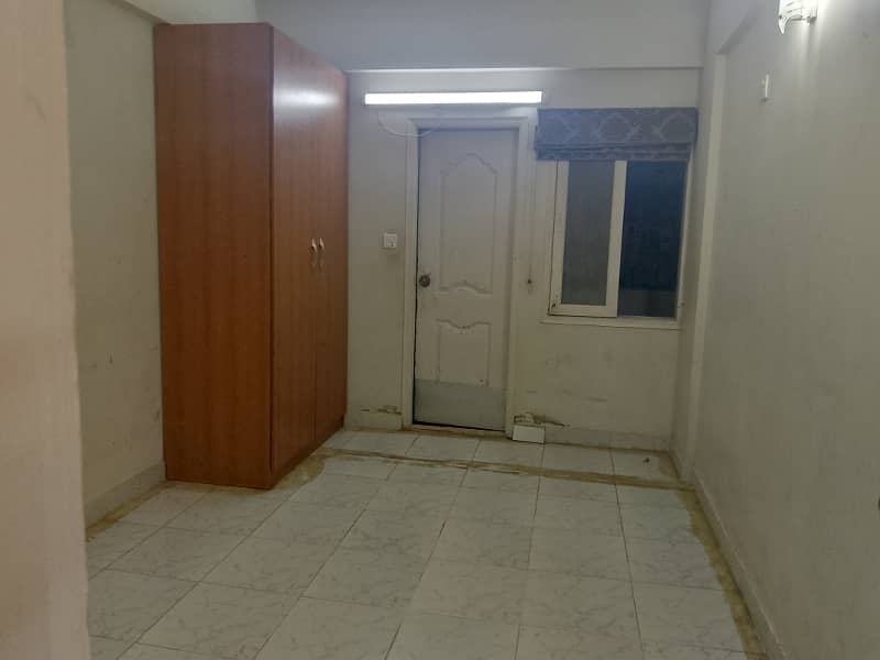 Apartment for rent 2 bed dd 950 sq feet badar commercial defense phase 5 Karachi 3