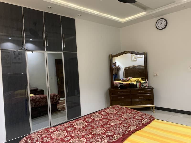 12 marla house for sale in johar town block F  Like Brnd new (original picture) 4 year used  Tile flooring  Double kitchen  Double unit Main apporced  Hot location 8