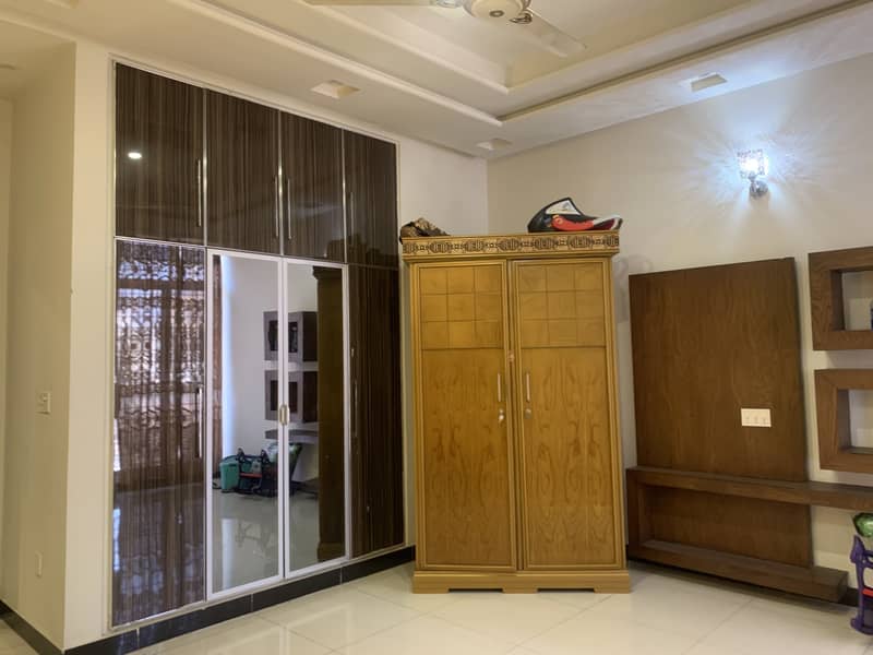 12 marla house for sale in johar town block F  Like Brnd new (original picture) 4 year used  Tile flooring  Double kitchen  Double unit Main apporced  Hot location 18