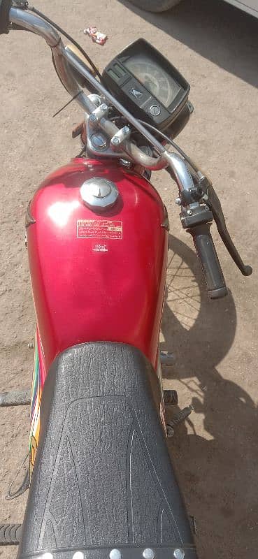 HONDA. CD. 70 MODEL 2020 Karachi number ha 8