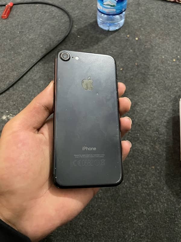 Iphone 7 32gb pta approved 3