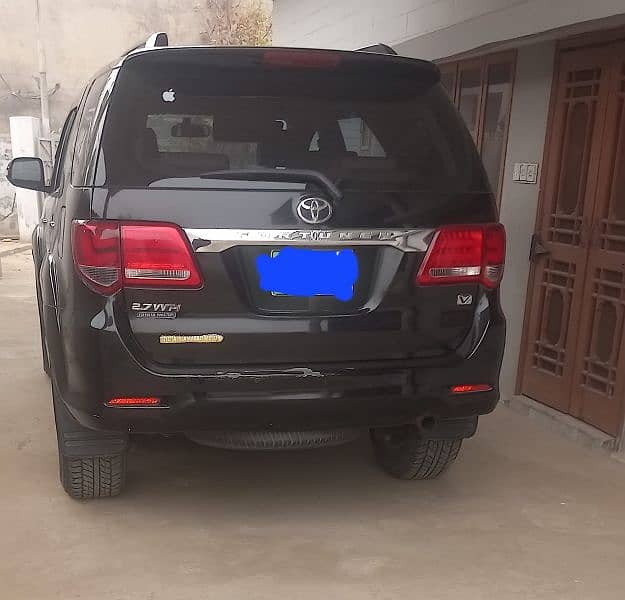 Toyota Fortuner 2013 0