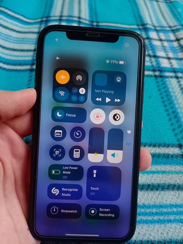 iPhone XR black 1