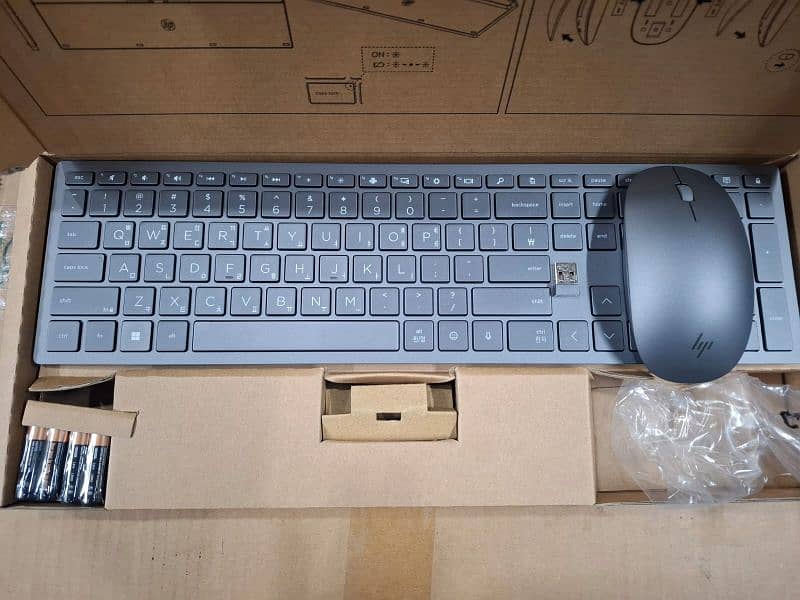 HP Wireless mouse keyboard 3