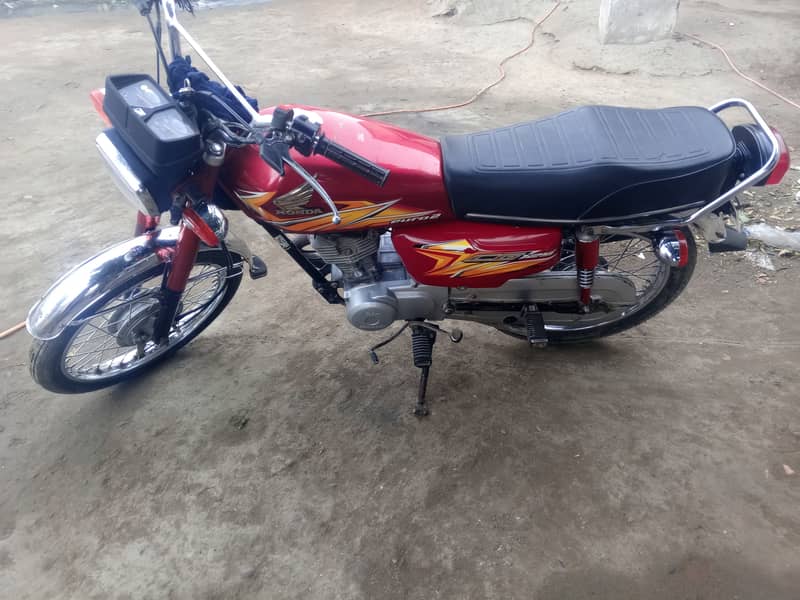 Honda CG 125 2021 3