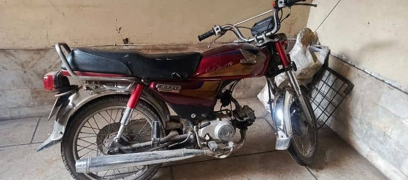 HONDA CD 70 ( 2005 ) IN  GENUINE CONDITION 2