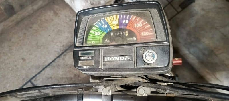 HONDA CD 70 ( 2005 ) IN  GENUINE CONDITION 4