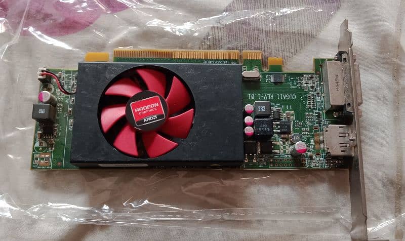 Radeon R5 240 1gb 0