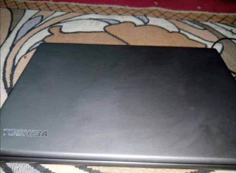 *Core i7-4th With Graphics card (512GBssd/16GBRAM)* 6