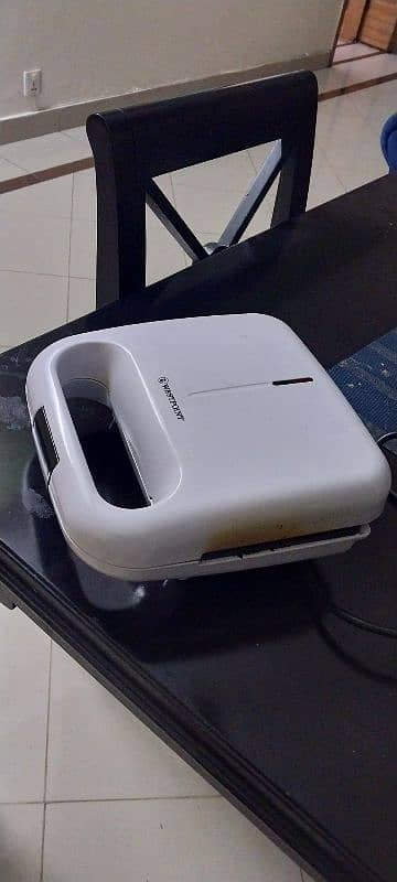 Sandwich Maker - Westpoint WF671 0