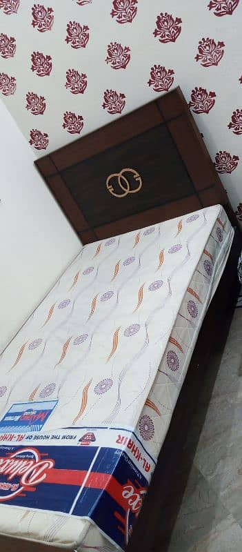 Single Bed + New Mattress donu cheezy achi bani hui 1