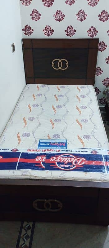 Single Bed + New Mattress donu cheezy achi bani hui 4