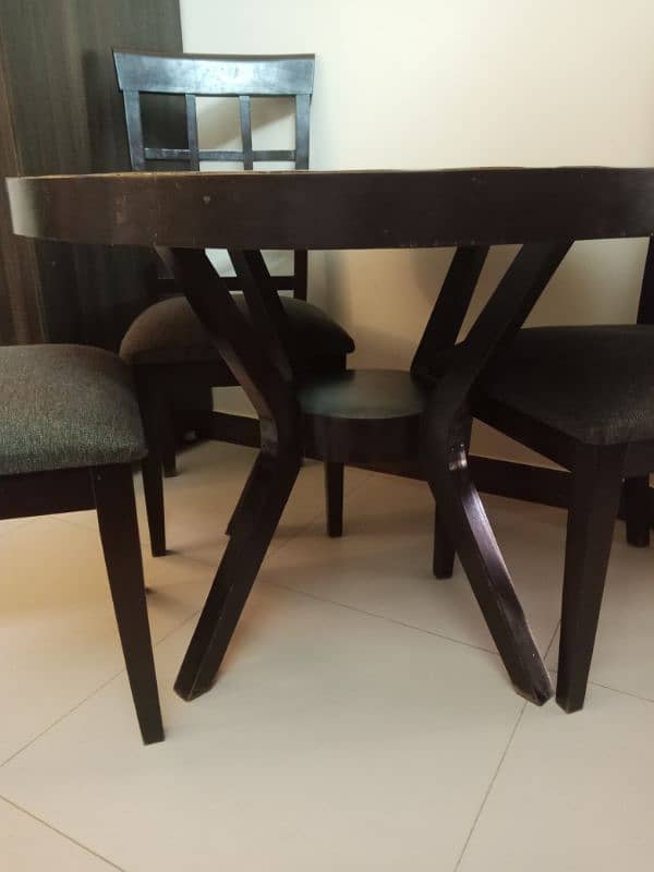 4 person dining table 2