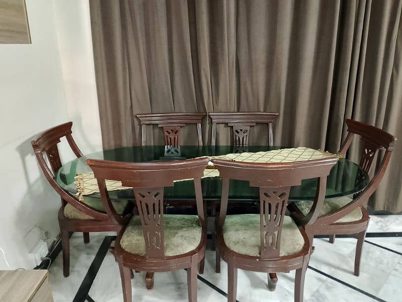 6 seater dining table urgent sale 5