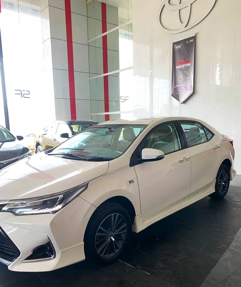 2022 Toyota Corolla Altis 1.6 Automatic Sunroof 3