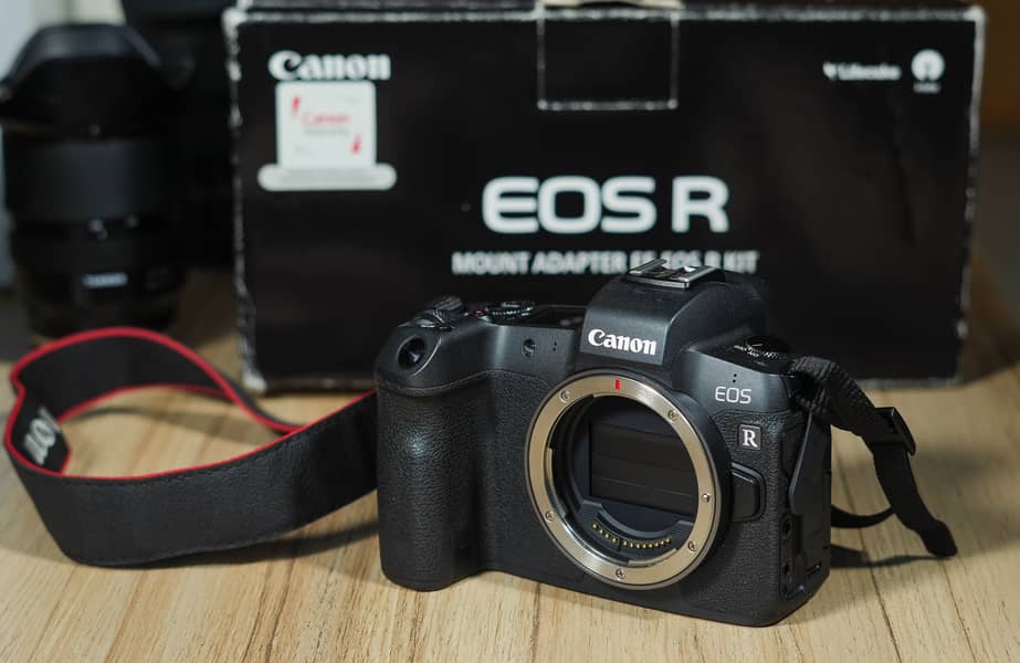 5CANON EOSR WITH CANON 24,. 105 0